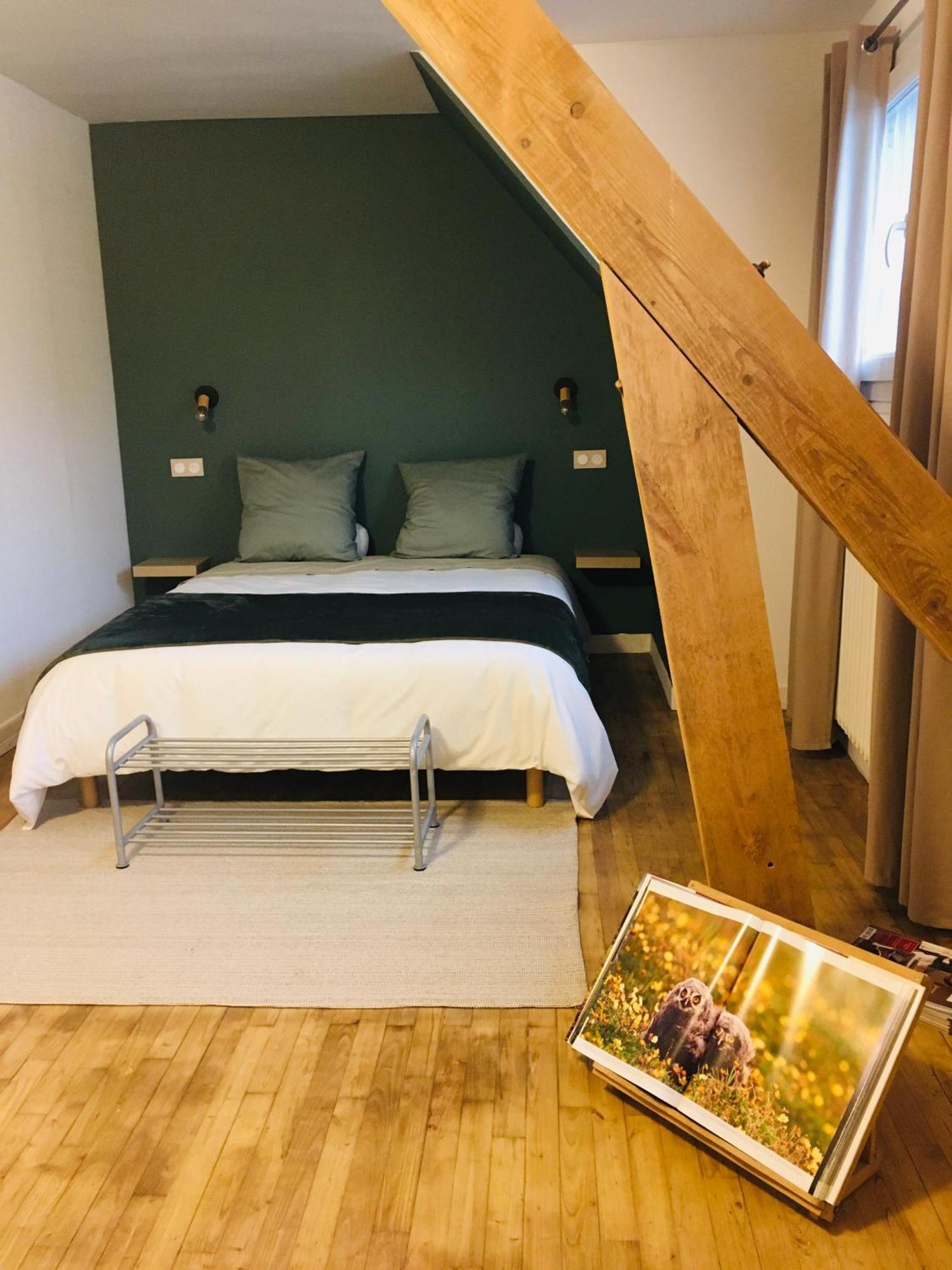 Bed and Breakfast Les Remparts Châteauneuf-du-Faou Esterno foto